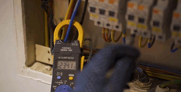 How Much Does An Electrician Cost In Dubai? Electrician Cost in Dubai